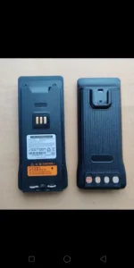 2000mAh Bl2002 Bp2002 Replacement Two Way Radio Li-ion Battery for Hp600 Hp680 Hp605 Hp685 Hp602 Hp682 Walkie Talkie - package contents