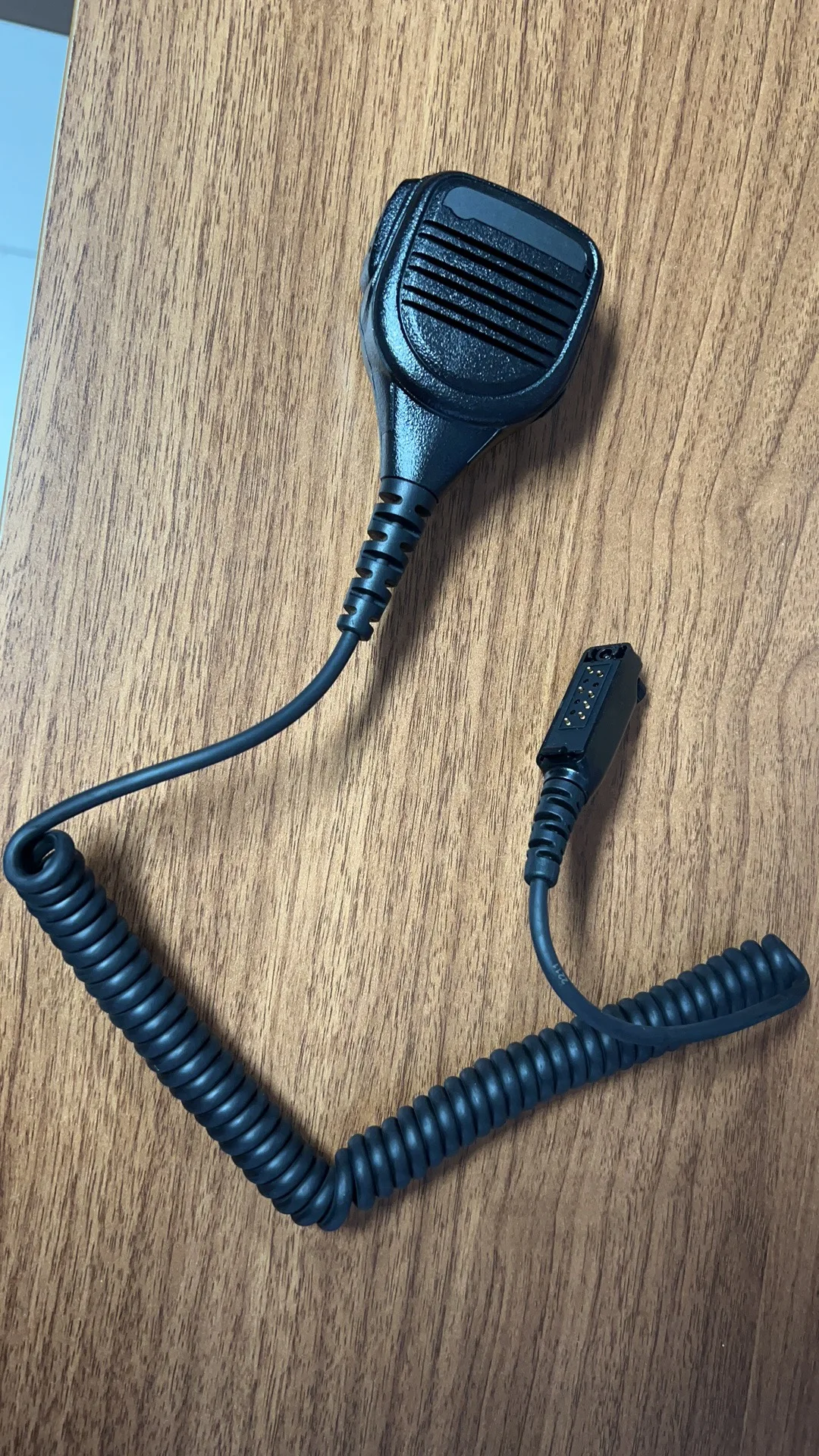 KME-98B Microphone for Kirisun Walkie Talkie DP990 & DP980 - High-Quality Two Way Radio Accesso