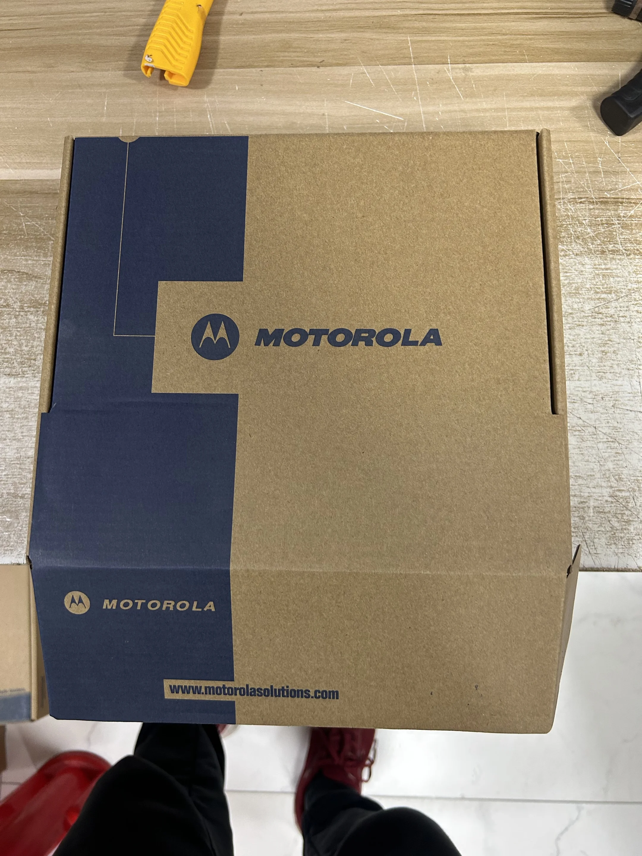 Motorola dp4801e DGP8550e XPR7550e P8668i UHF VHF dmr radio GPS walkie talkie dp4801 dgp8550 xp