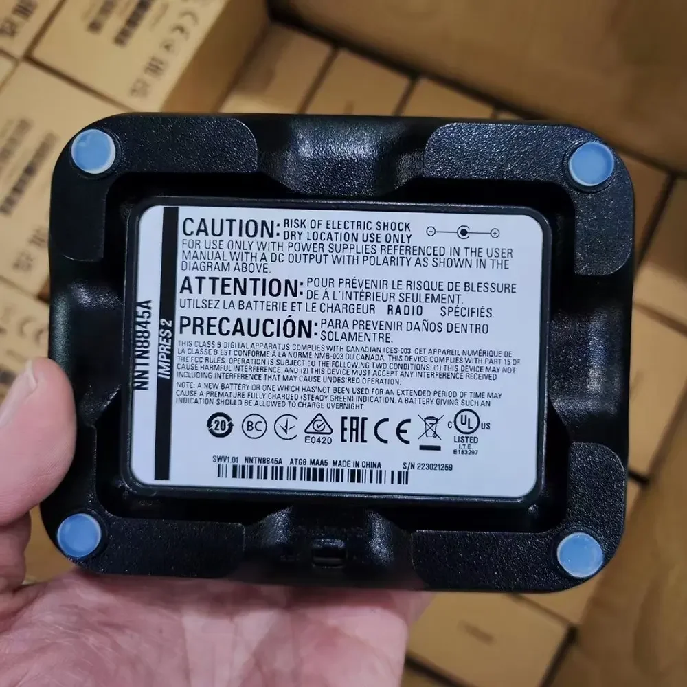 Single Unit Base Motorola Charger, Two Way Radio, NNTN8845A, NNTN8845, NNTN8860 for APX6000, AP