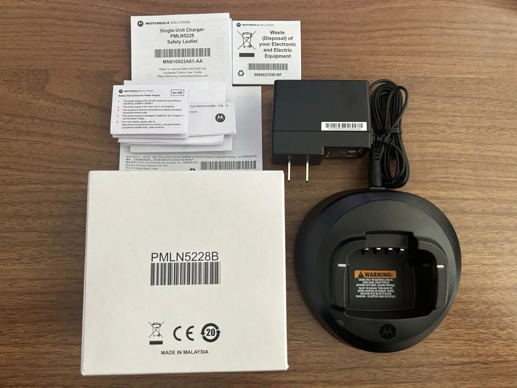 Original Motorola walkie talkie charger PMLN5228 for DP540 P100 P145 P165 P185 EP350 CP1200 CP1