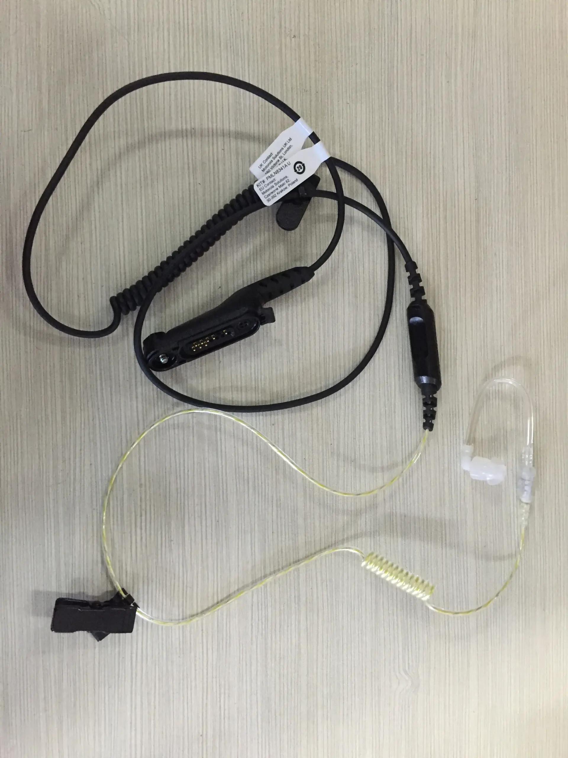 kf-Sd05b2aef658e474f930378ec141bf685M-Original-PMLN8341-headset-for-Motorola-R7-walkie-talkie-single-wire-transparent-tube-headset Original PMLN8341 headset for Motorola R7 walkie-talkie, single wire transparent tube headset