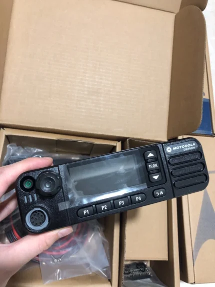 Motorola Dm4600e Two Way Radio - detail view