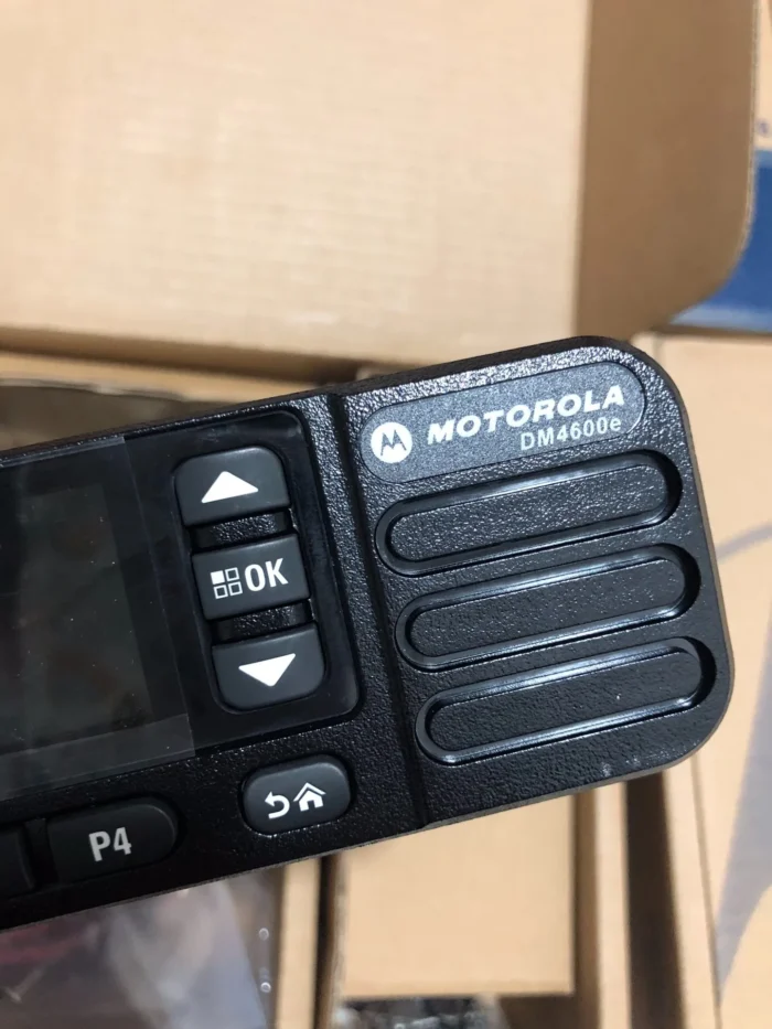 Motorola Dm4600e Two Way Radio - package contents