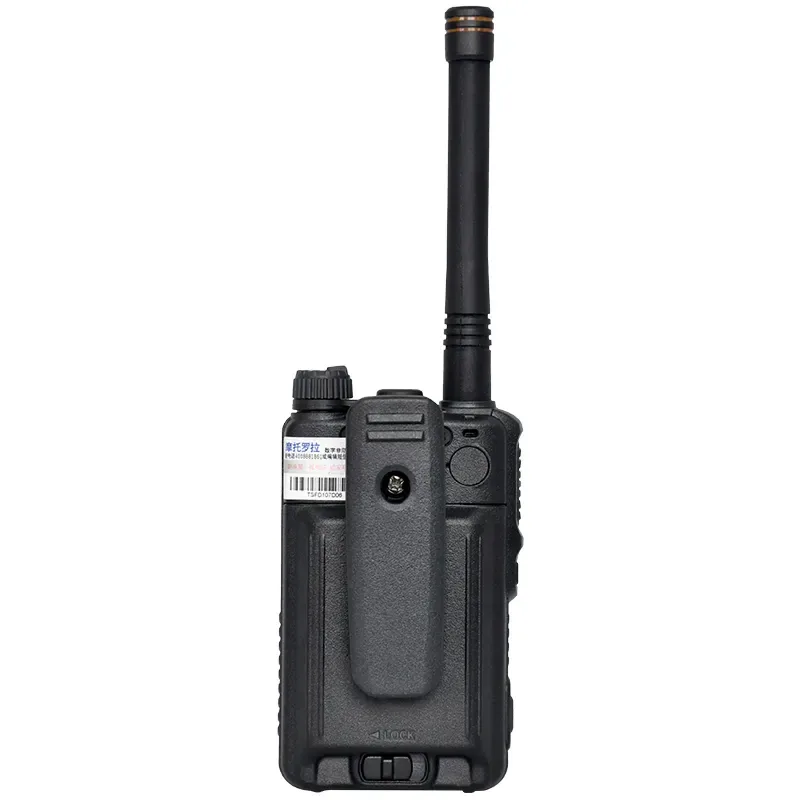 Motorola Evx-s24 Two Way Radio - detail view راديو ثنائي الاتجاه Motorola Evx-s24