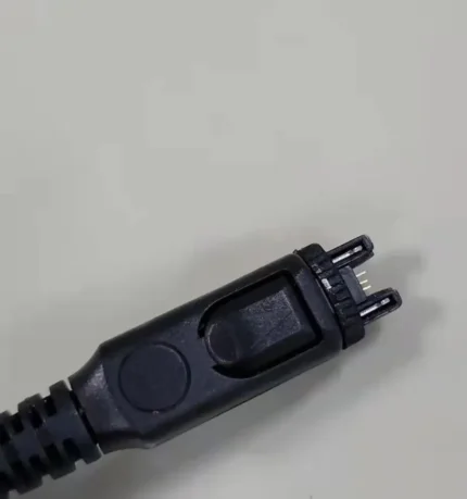 Motorola Nntn7558 Two Way Radio - in-hand use