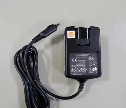 Motorola NNTN7558 Two Way Radio - package contents