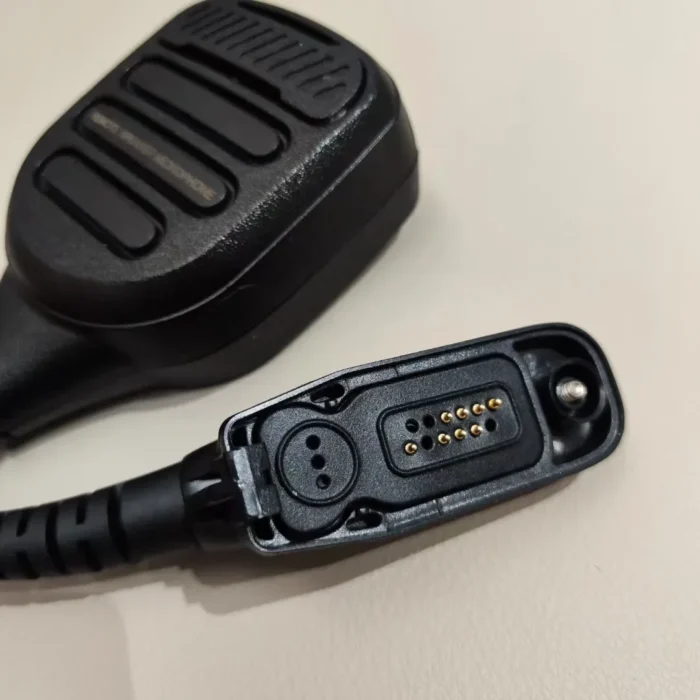 Motorola NNTN8382 Two Way Radio - in-hand use