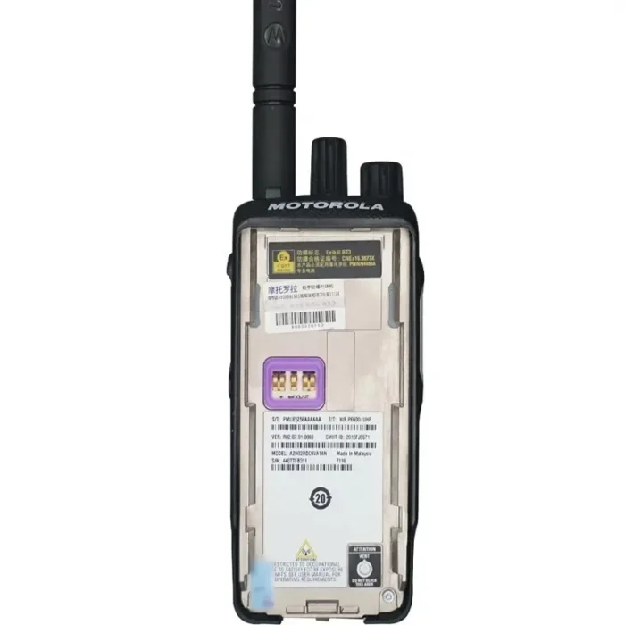 Motorola P6600i Two Way Radio - close-up