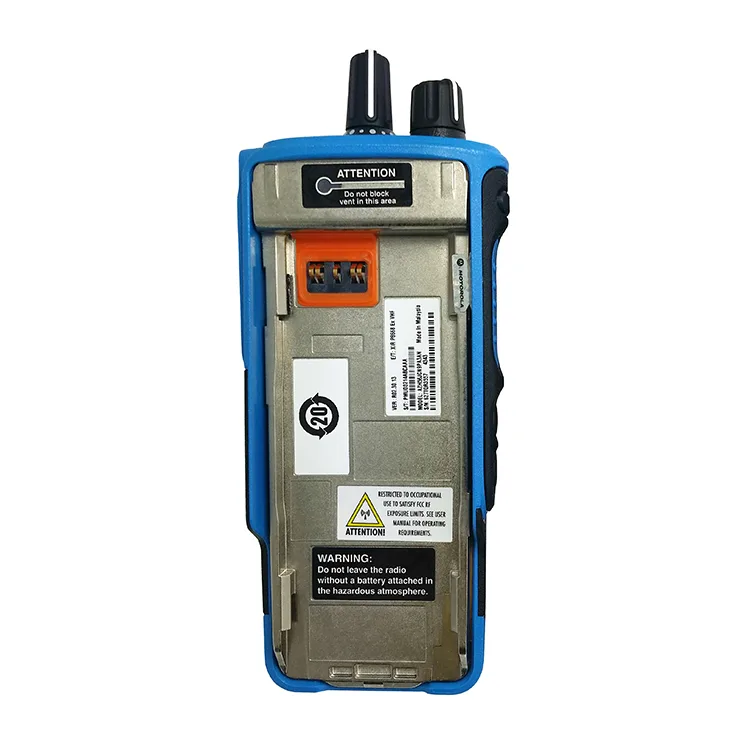 Motorola P8668ex Two Way Radio - package contents Motorola P8668ex Two Way Radio - package contents