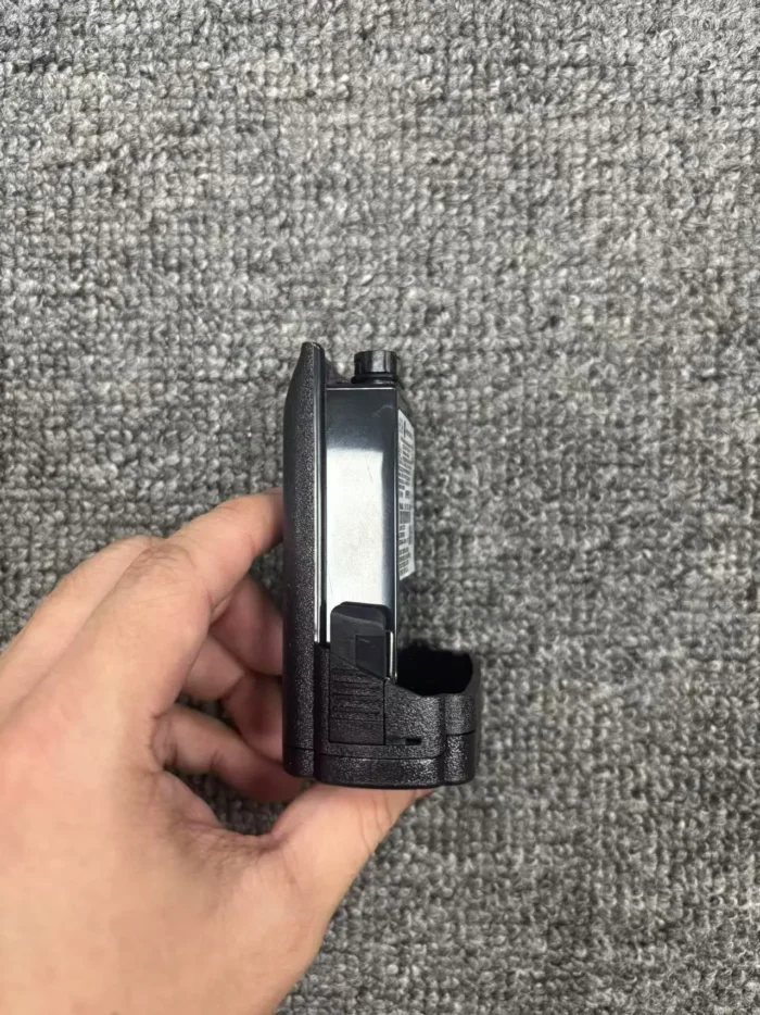 Motorola PMNN4486 Batteries - side view