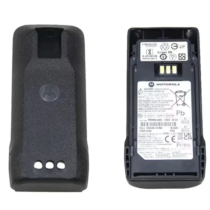 Motorola PMNN4598 Two Way Radio - close-up