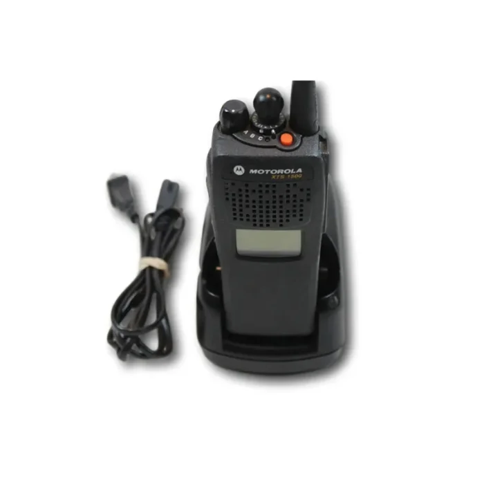 Motorola Xts1500 Two Way Radio - side view