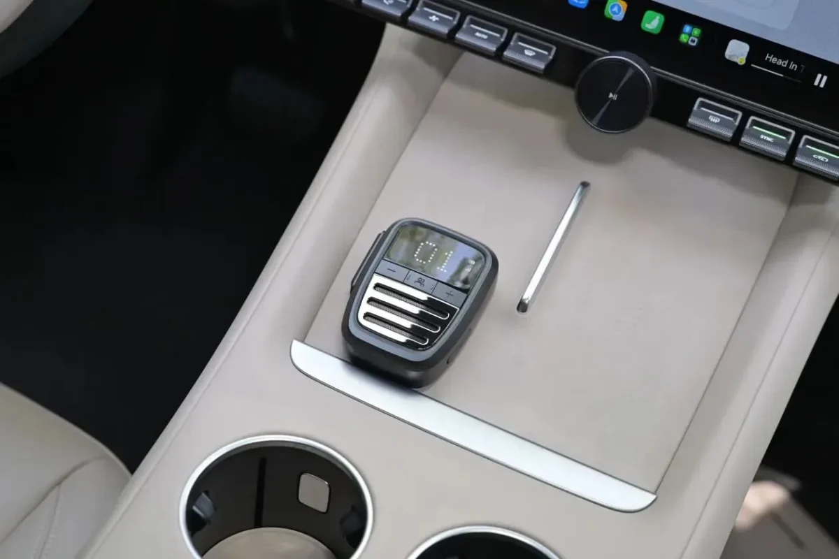 Xiaomi's first vehicle-mounted 4G PoC walkie-talkie